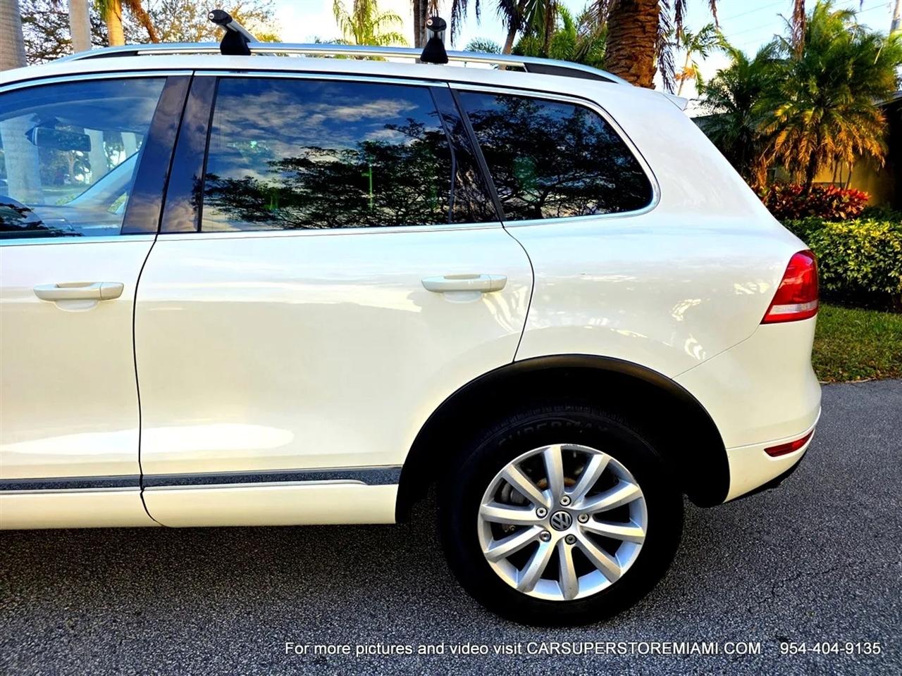 Volkswagen Touareg  2011