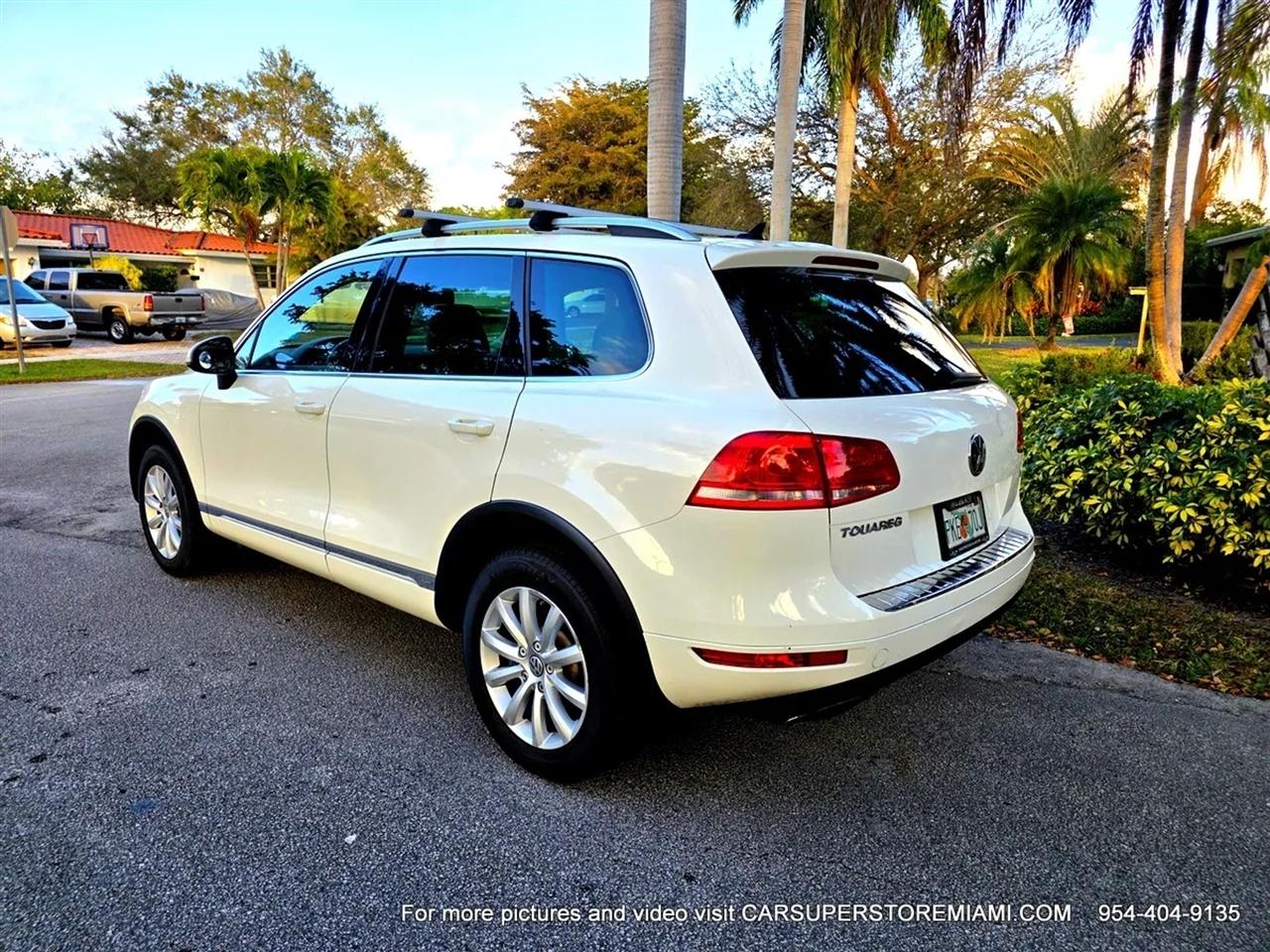 Volkswagen Touareg  2011