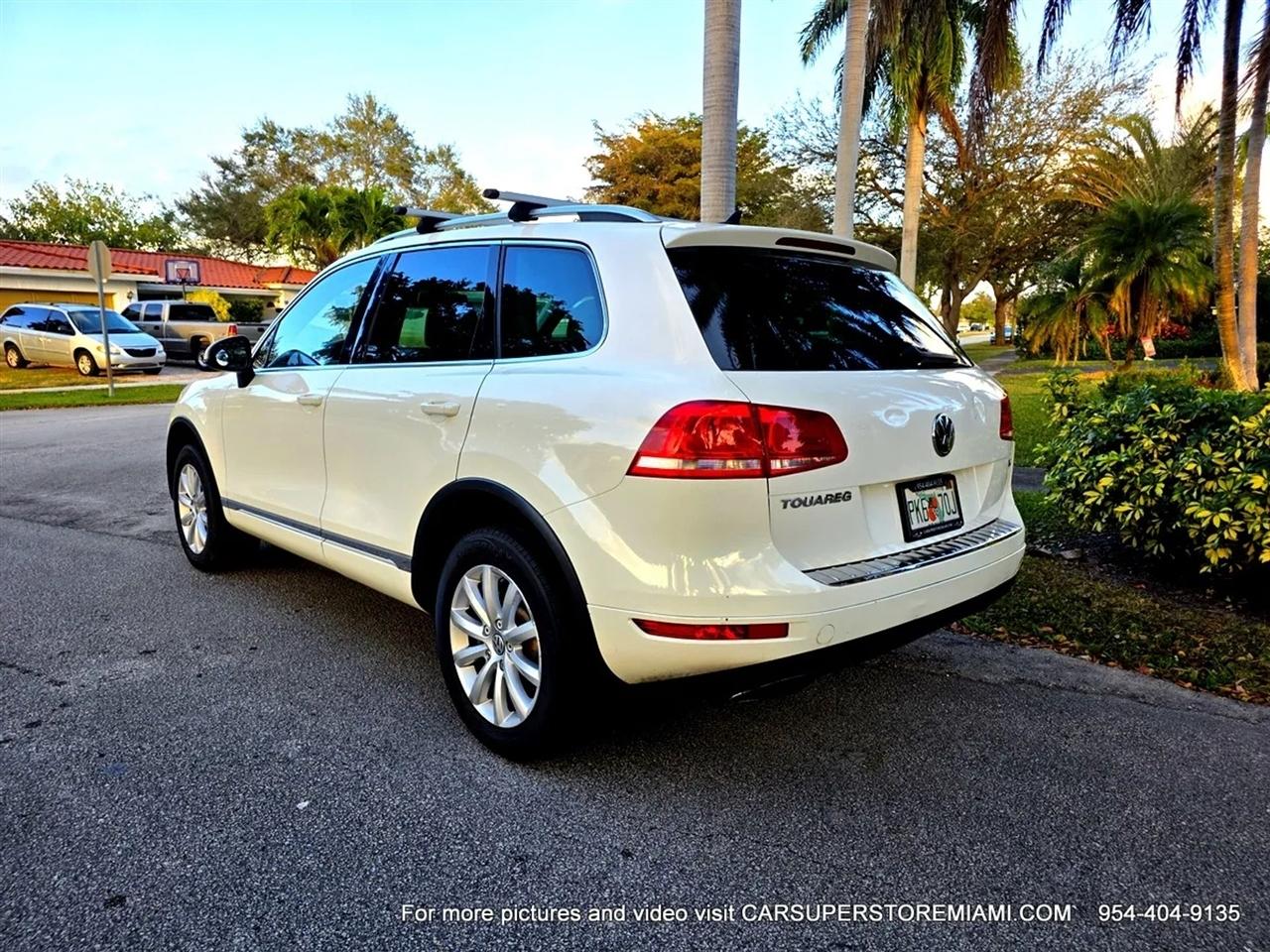 Volkswagen Touareg  2011