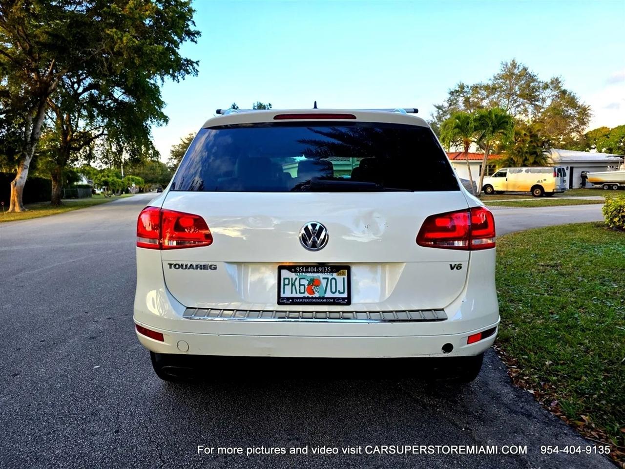Volkswagen Touareg  2011
