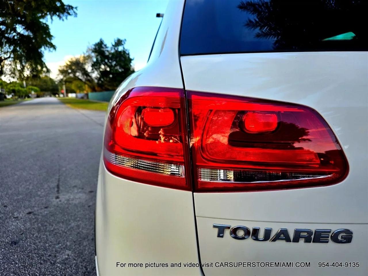 Volkswagen Touareg  2011