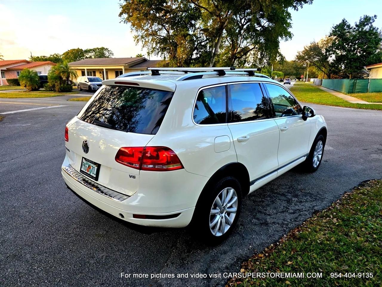Volkswagen Touareg  2011