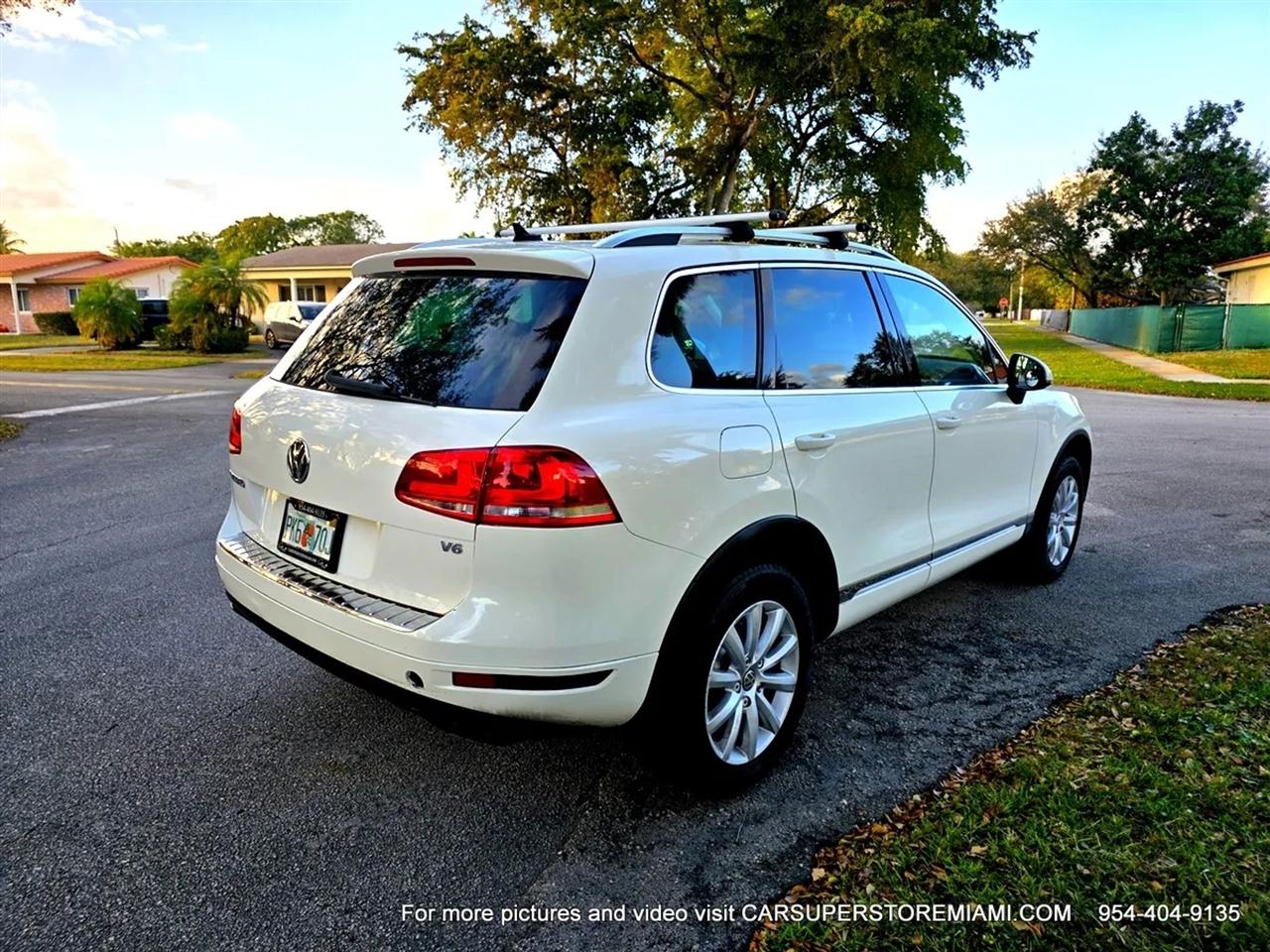 Volkswagen Touareg  2011