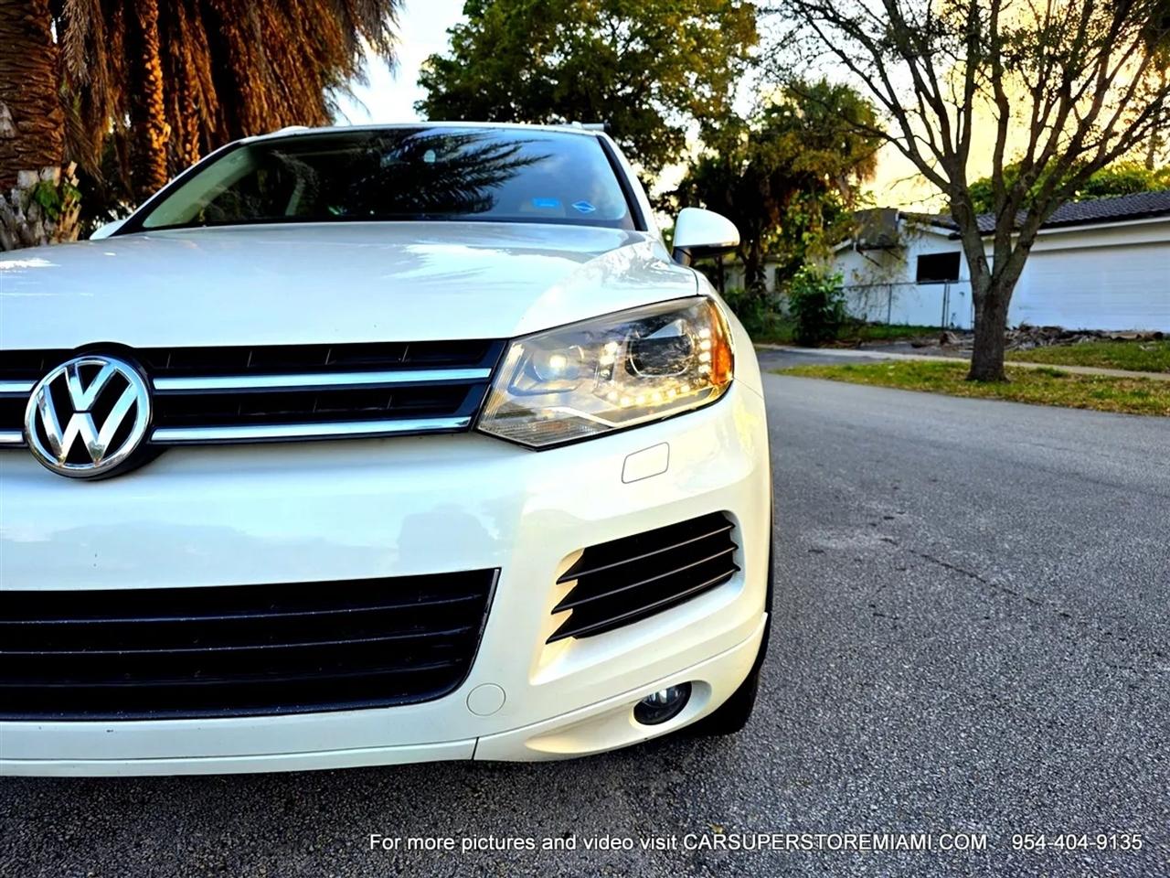 Volkswagen Touareg  2011