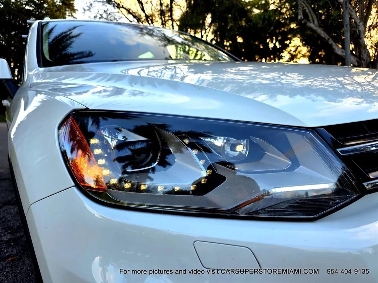 Volkswagen Touareg  2011