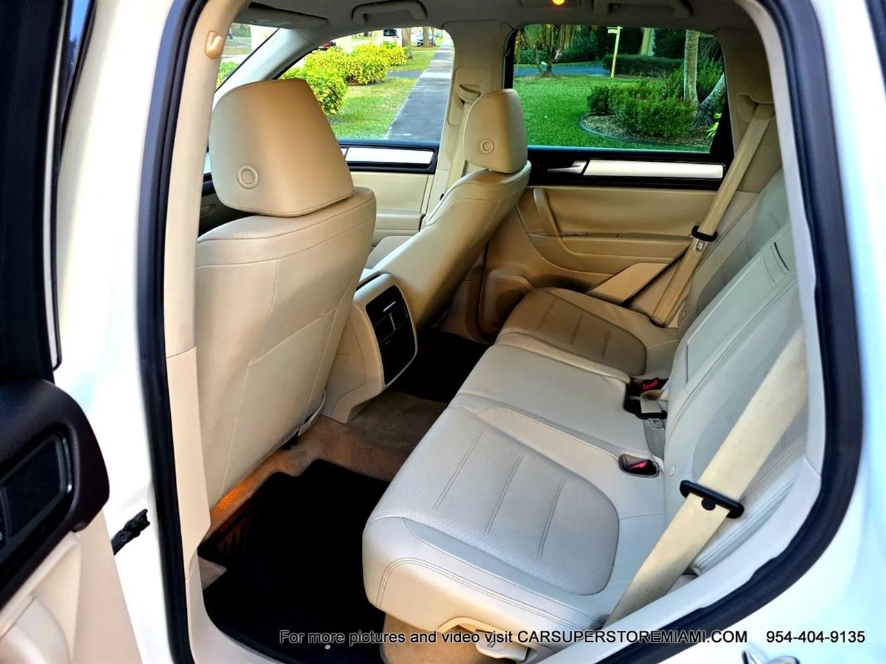 Volkswagen Touareg  2011