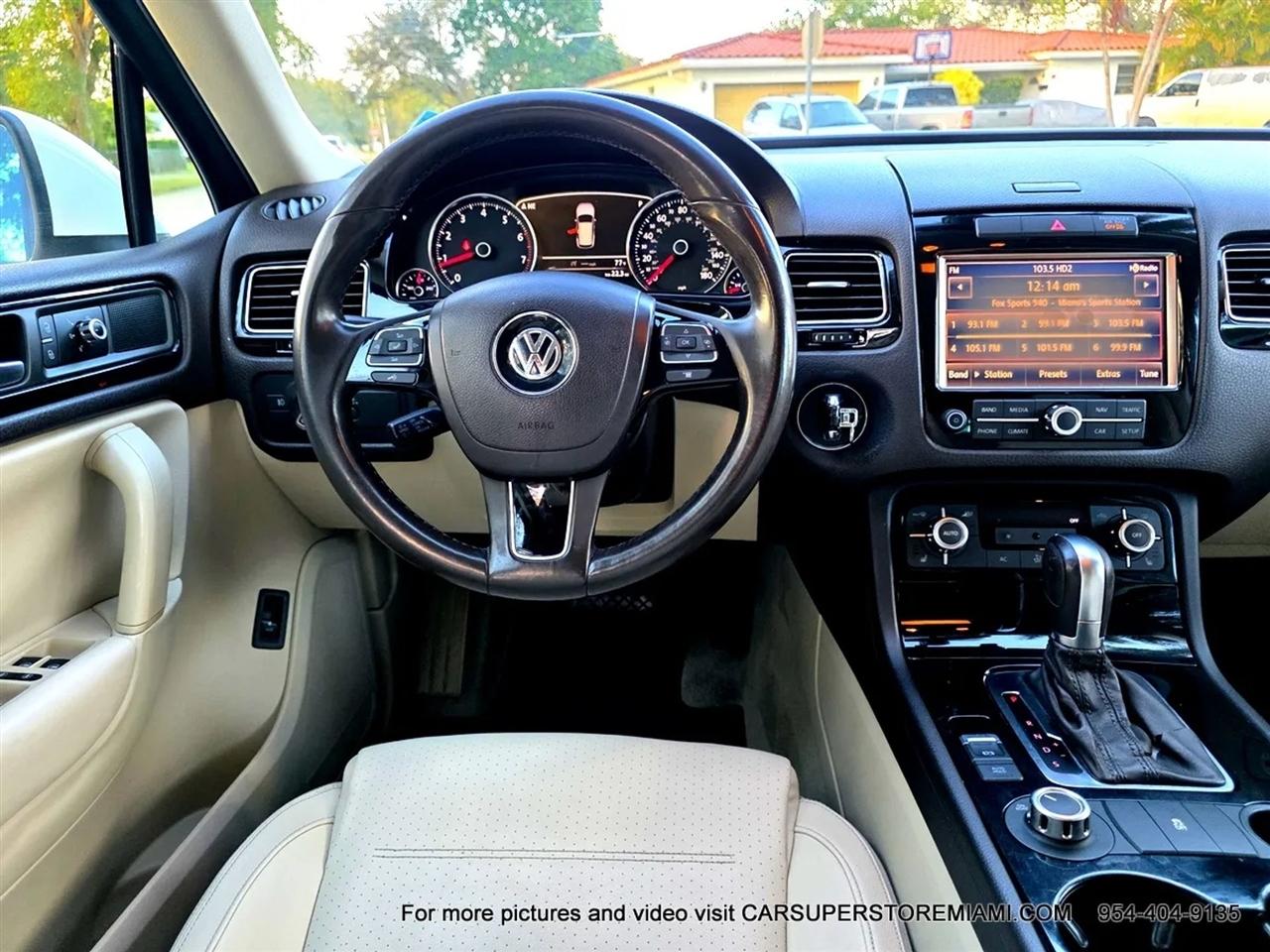 Volkswagen Touareg  2011