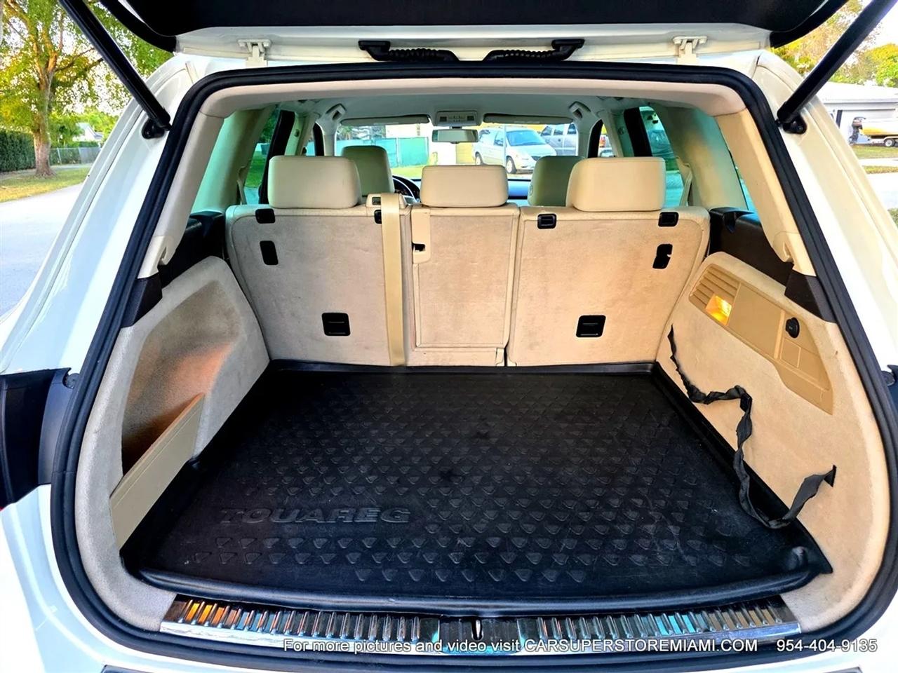 Volkswagen Touareg  2011