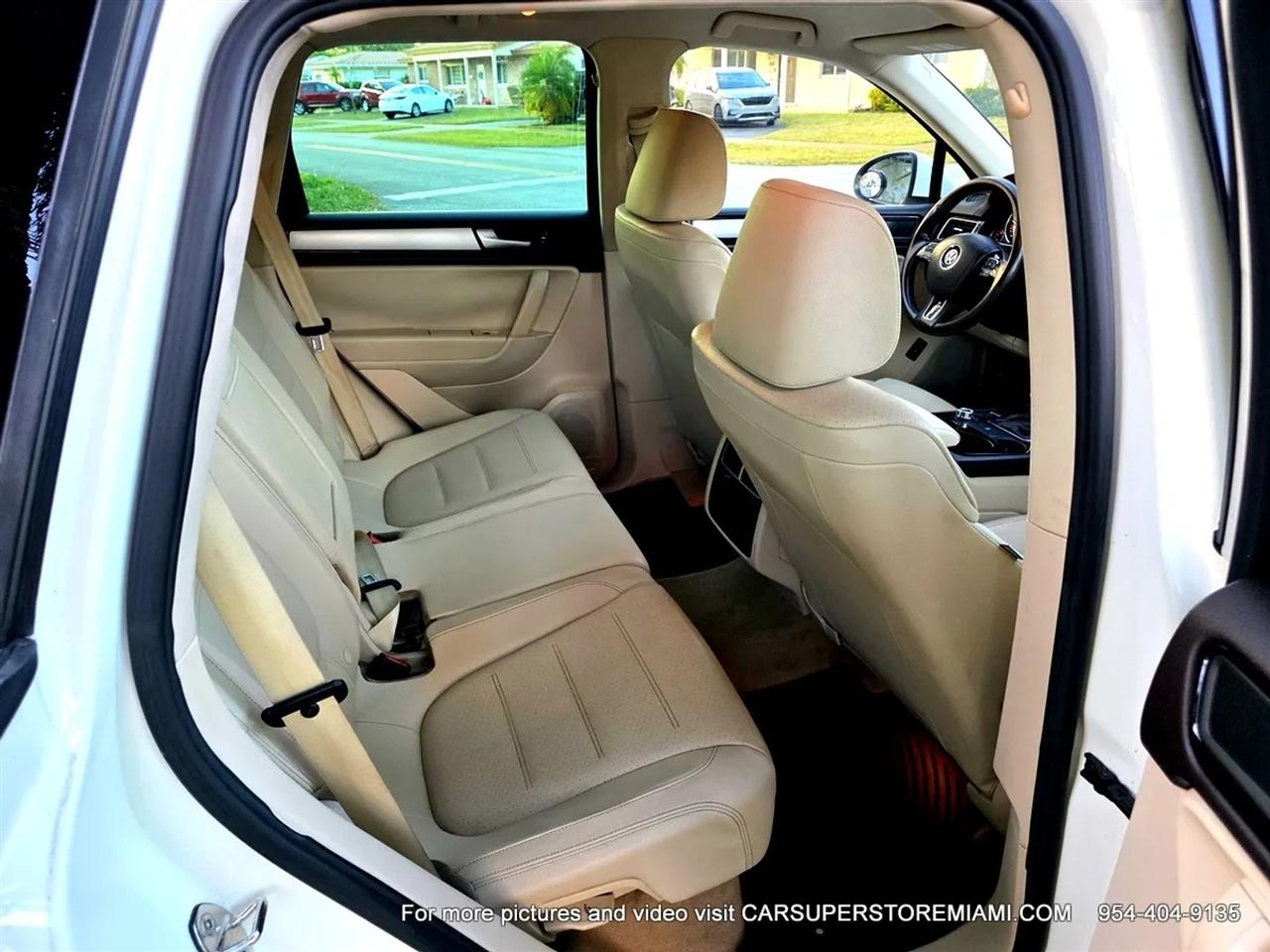 Volkswagen Touareg  2011