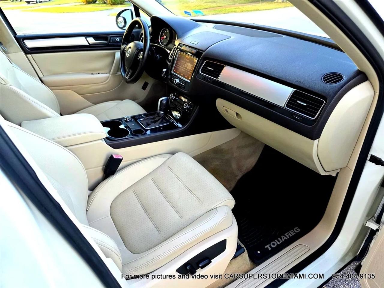 Volkswagen Touareg  2011