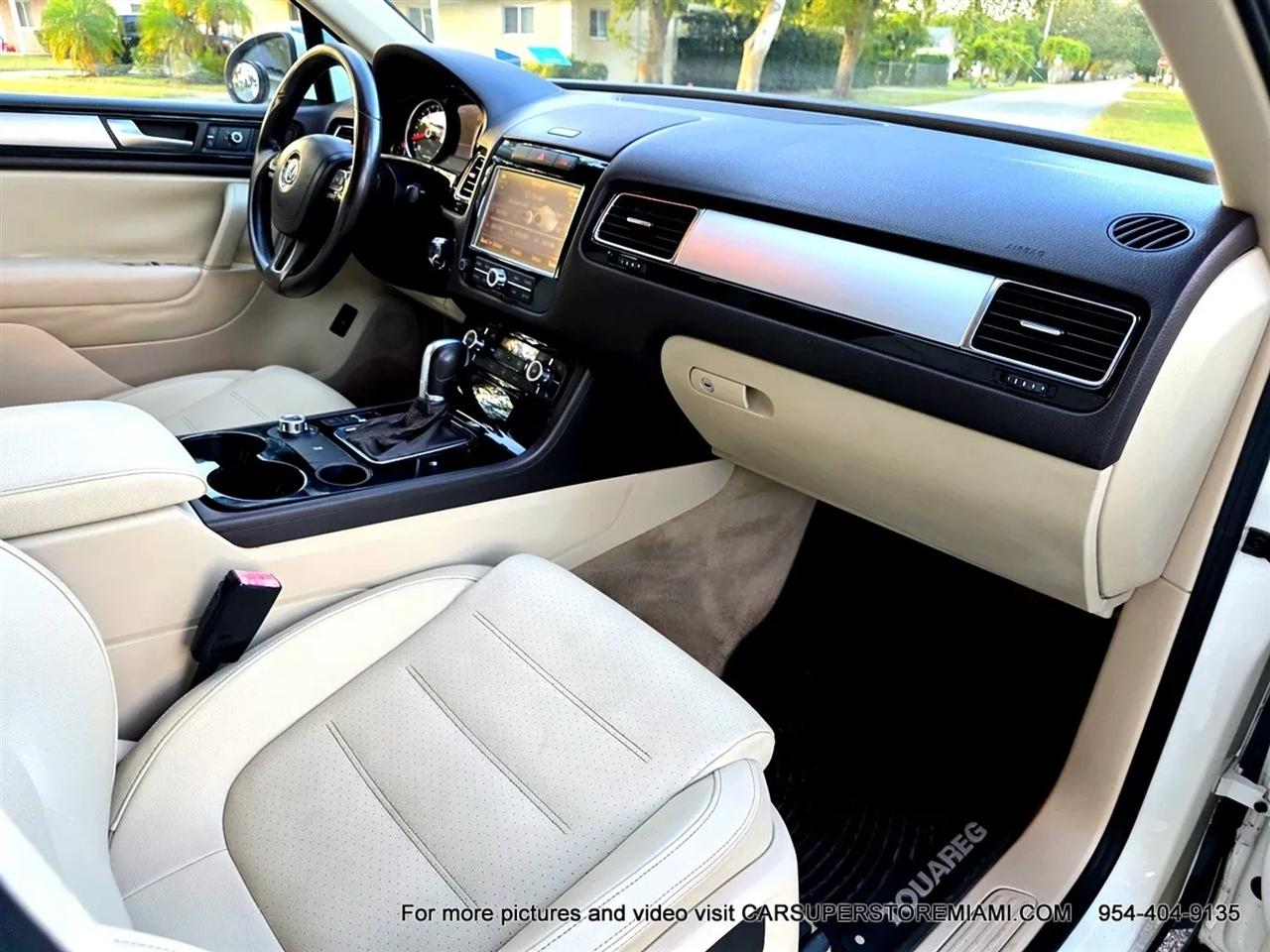 Volkswagen Touareg  2011