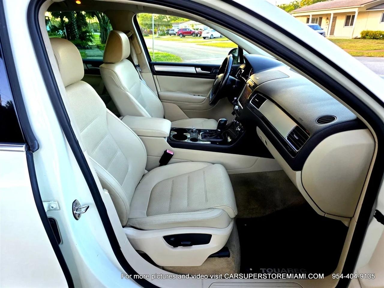 Volkswagen Touareg  2011