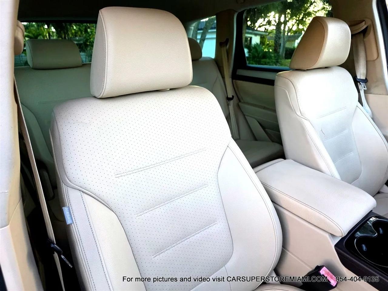 Volkswagen Touareg  2011