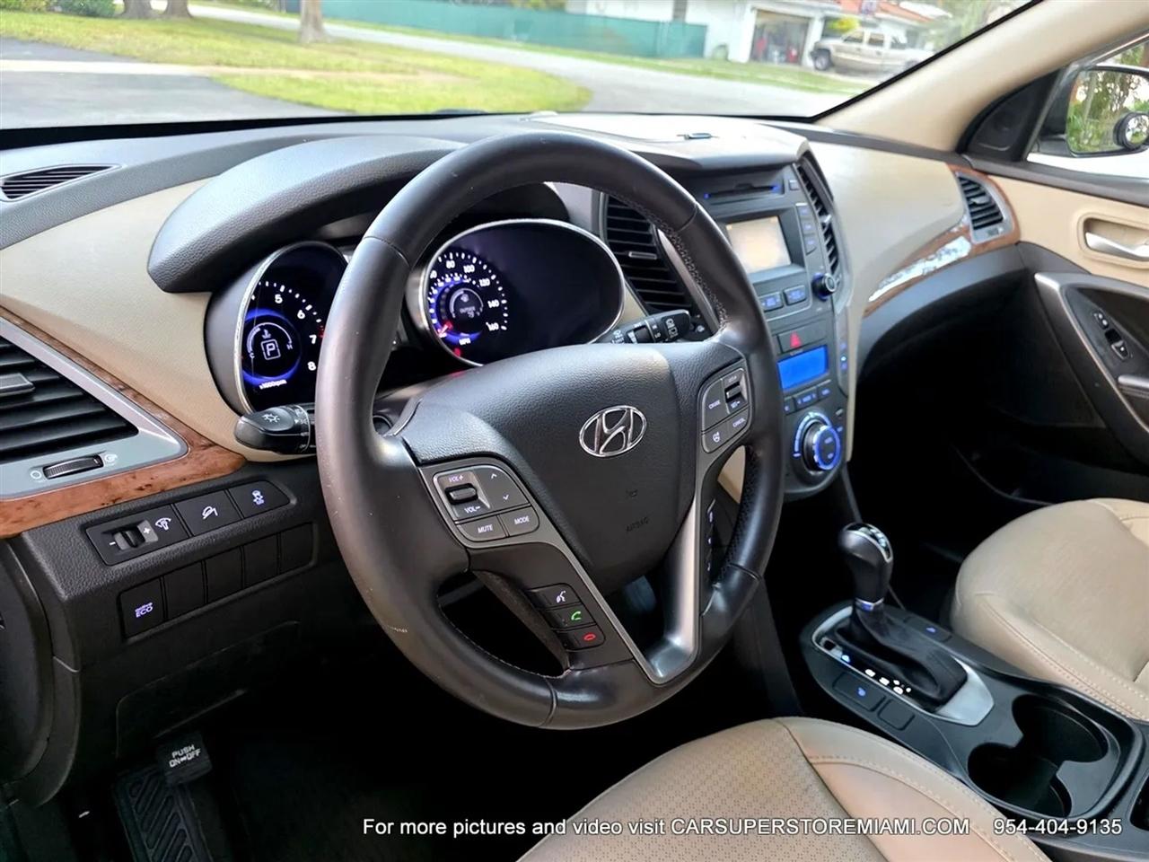 Hyundai Santa Fe  2013