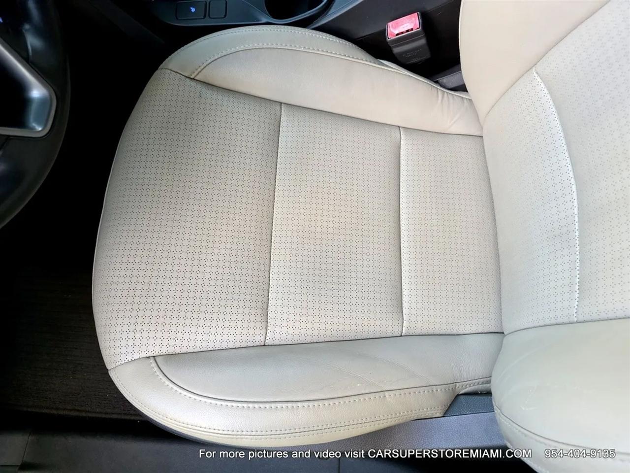 Hyundai Santa Fe  2013