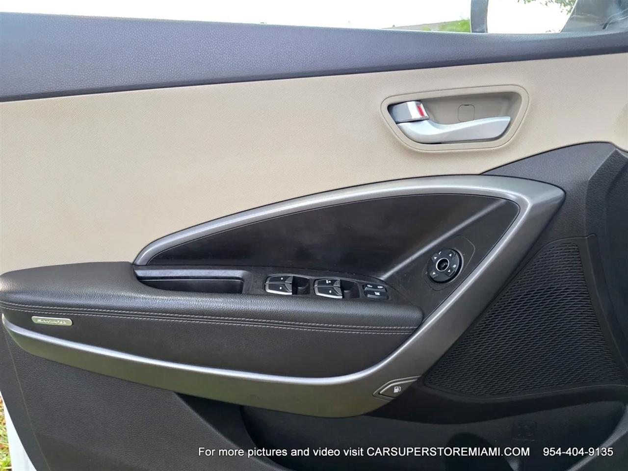 Hyundai Santa Fe  2013