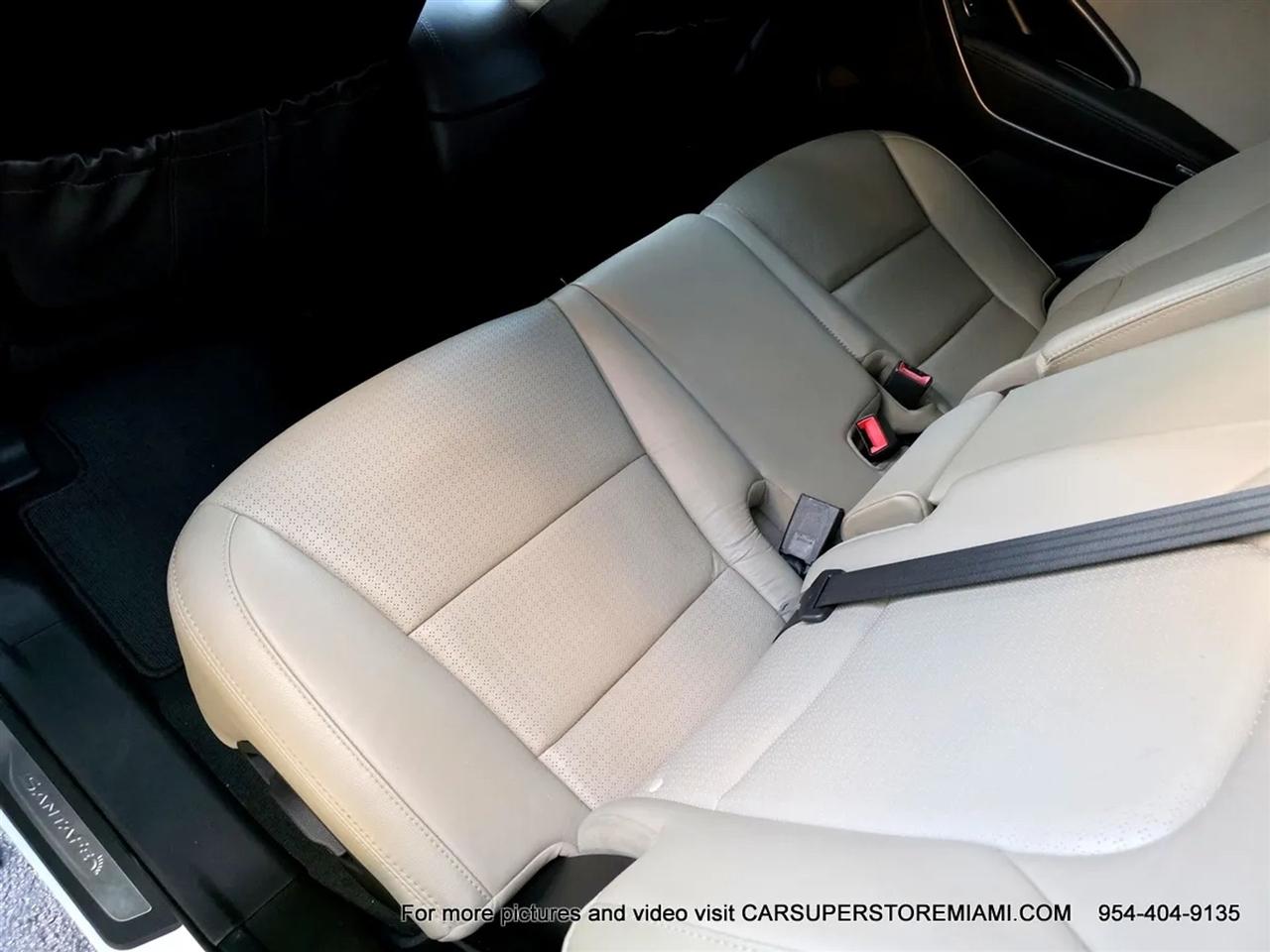 Hyundai Santa Fe  2013