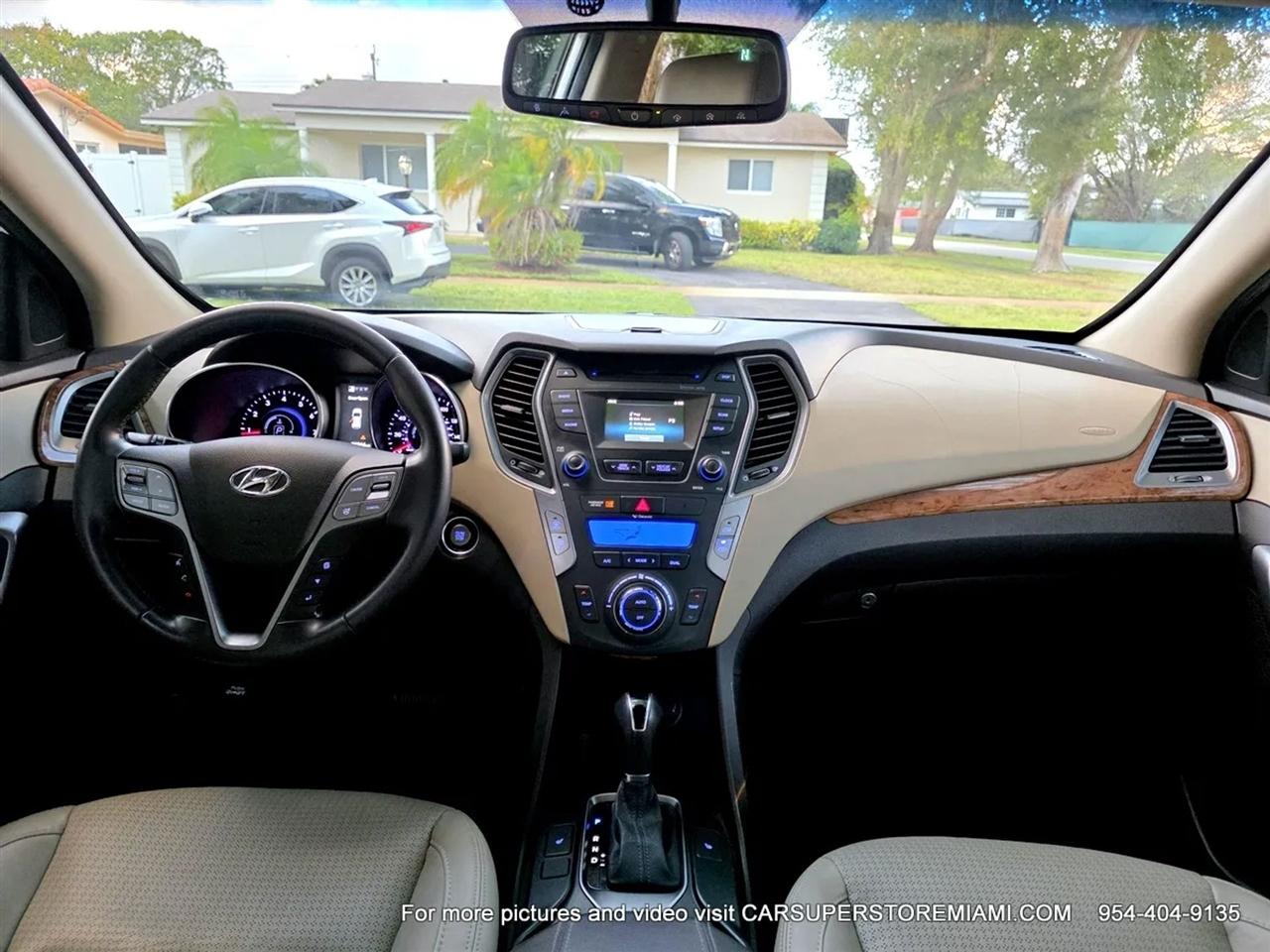 Hyundai Santa Fe  2013