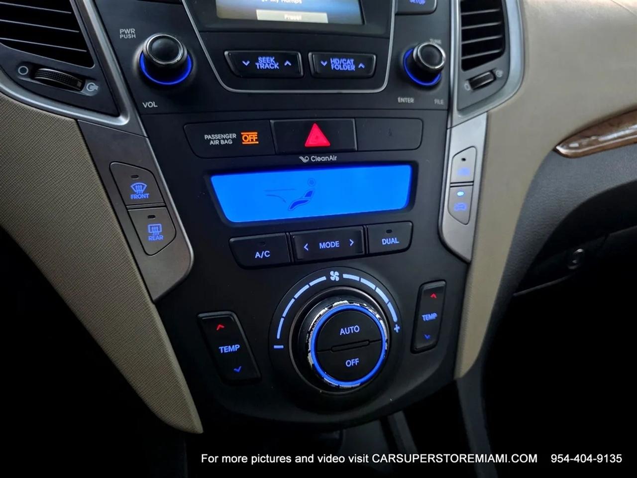 Hyundai Santa Fe  2013