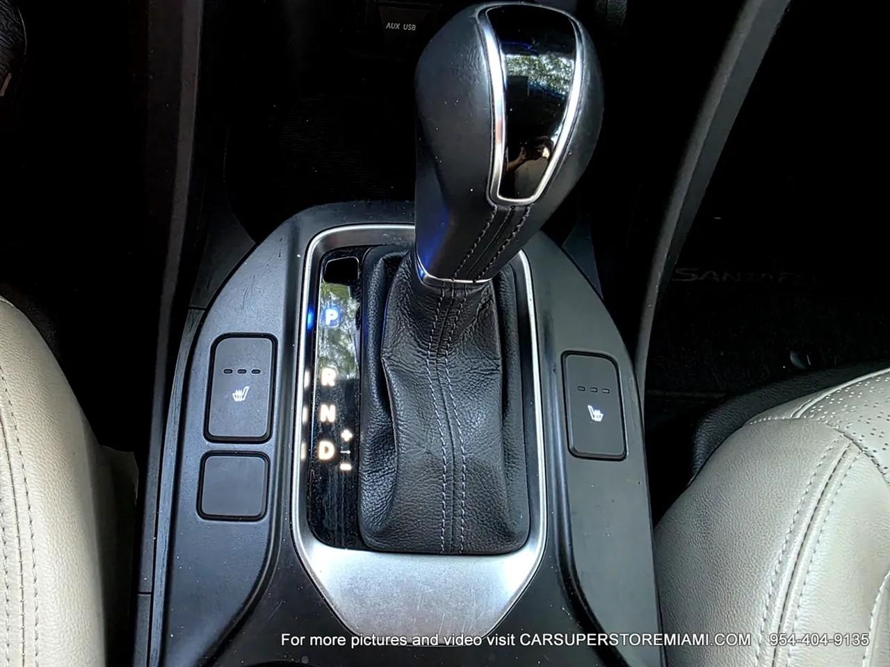 Hyundai Santa Fe  2013