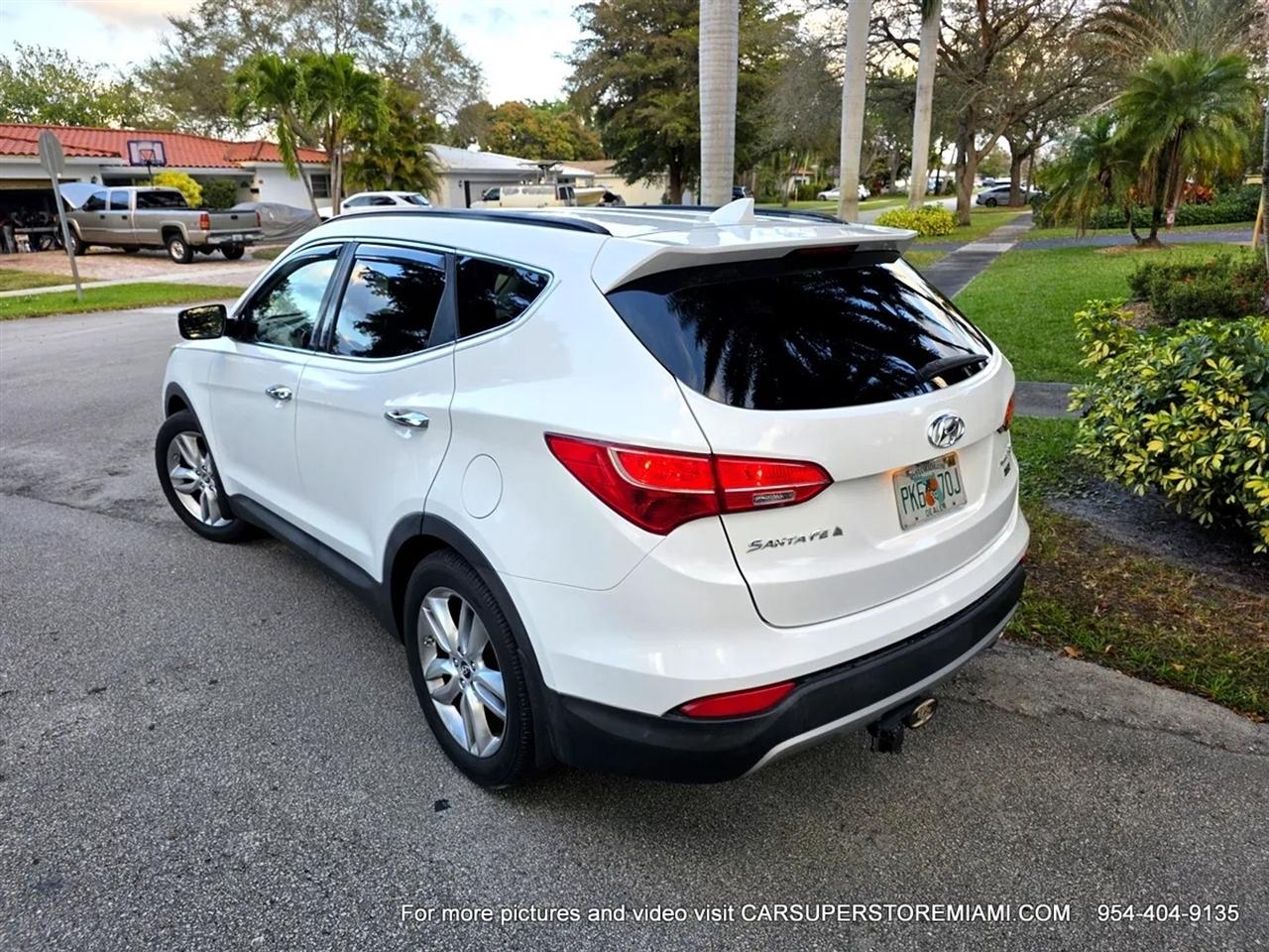 Hyundai Santa Fe  2013
