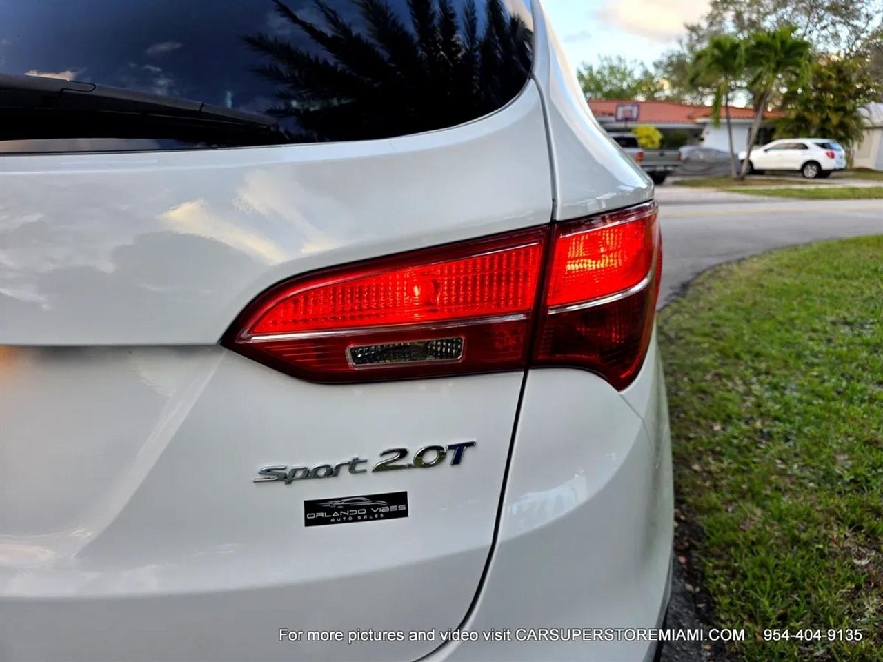 Hyundai Santa Fe  2013