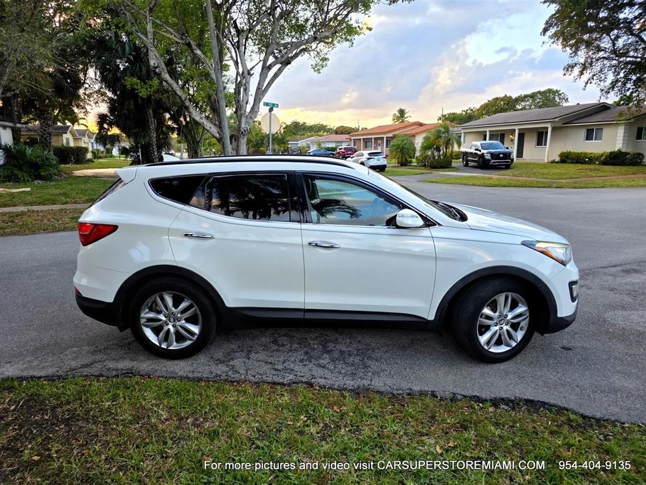 Hyundai Santa Fe  2013