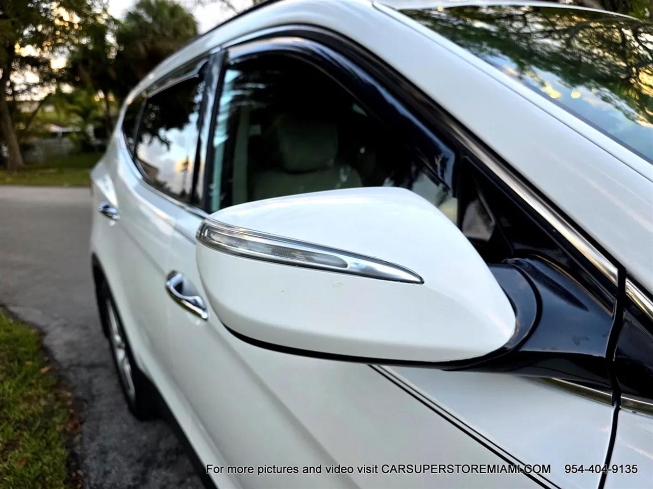 Hyundai Santa Fe  2013