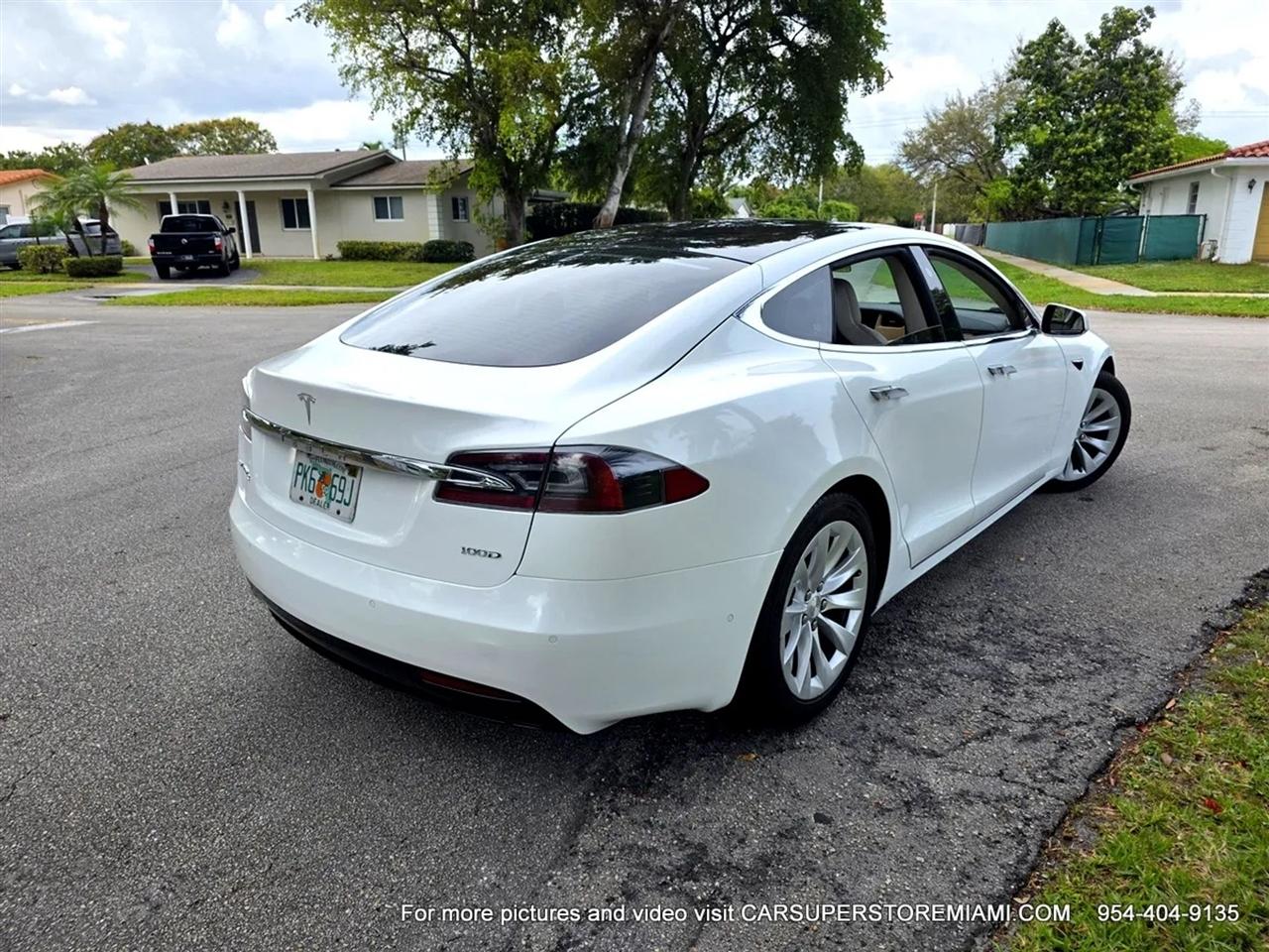 Tesla Model S  2019