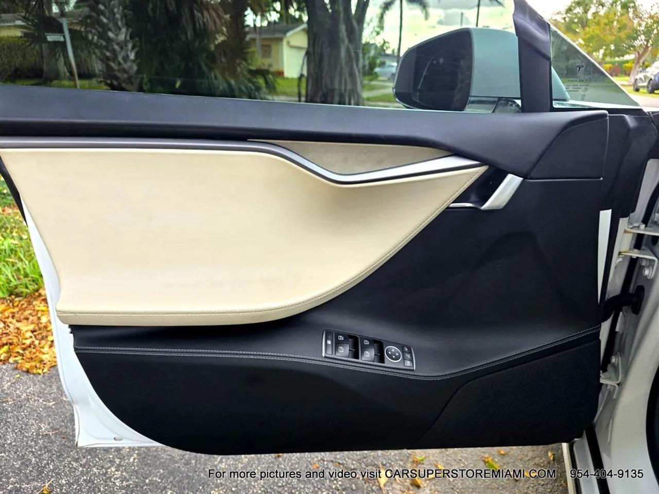 Tesla Model S  2019