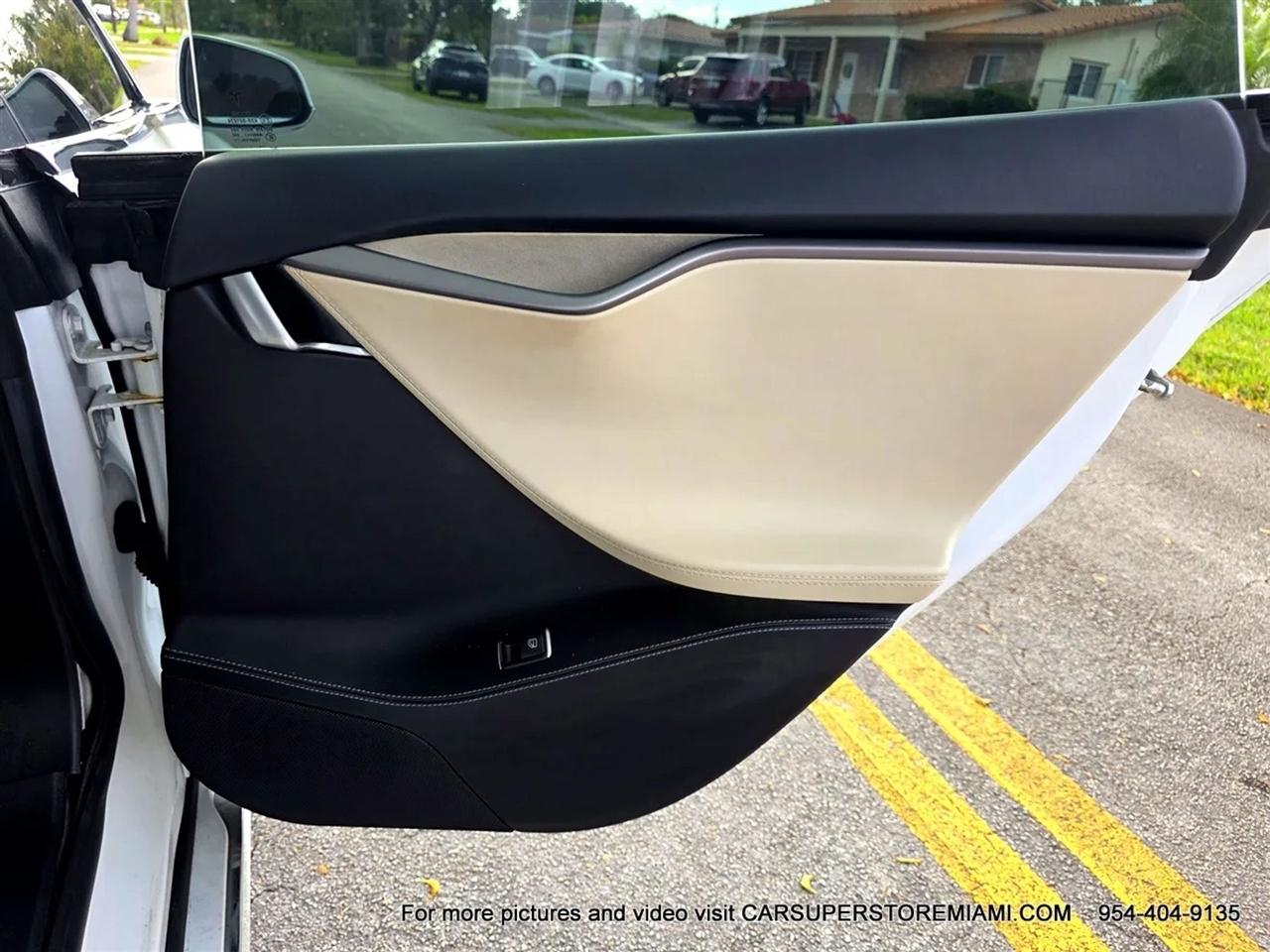 Tesla Model S  2019