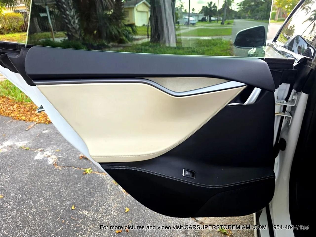 Tesla Model S  2019