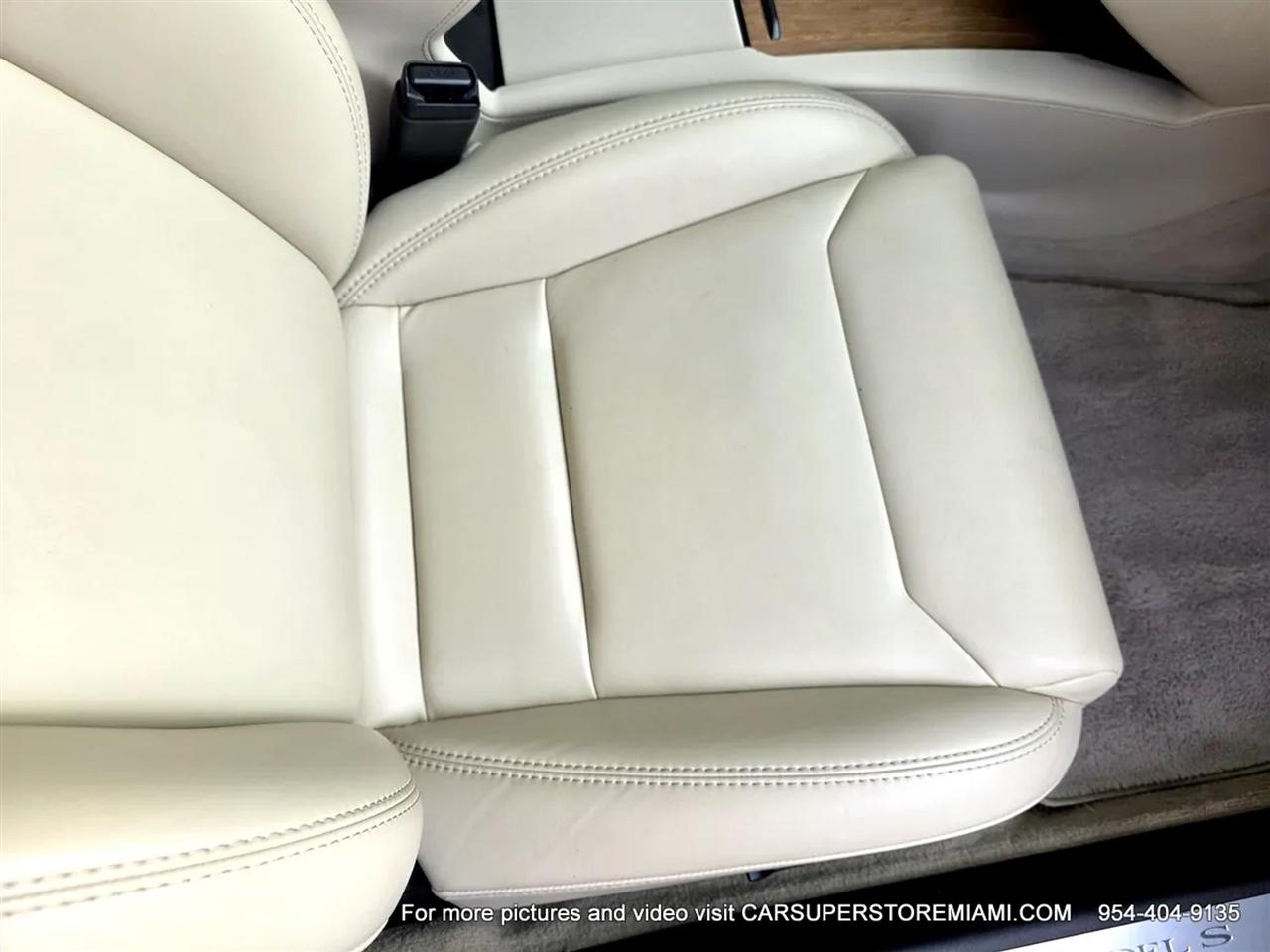 Tesla Model S  2019