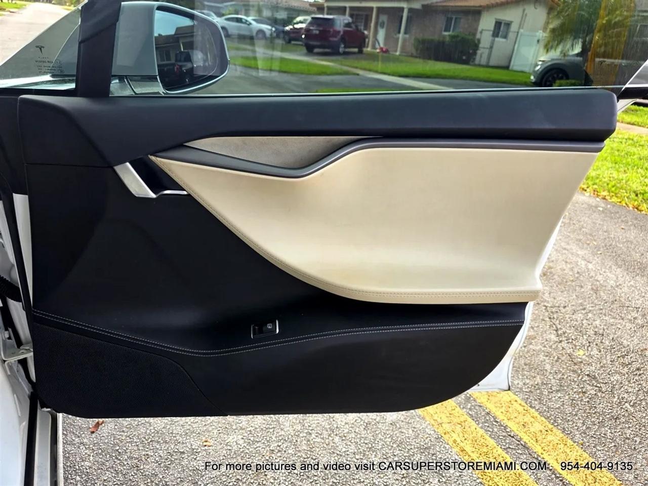 Tesla Model S  2019