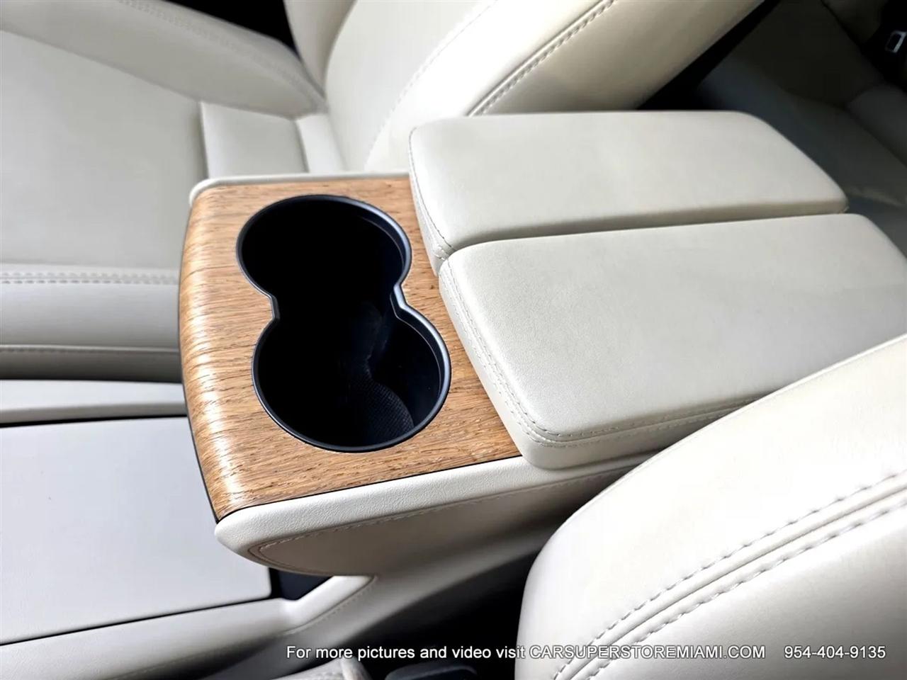 Tesla Model S  2019
