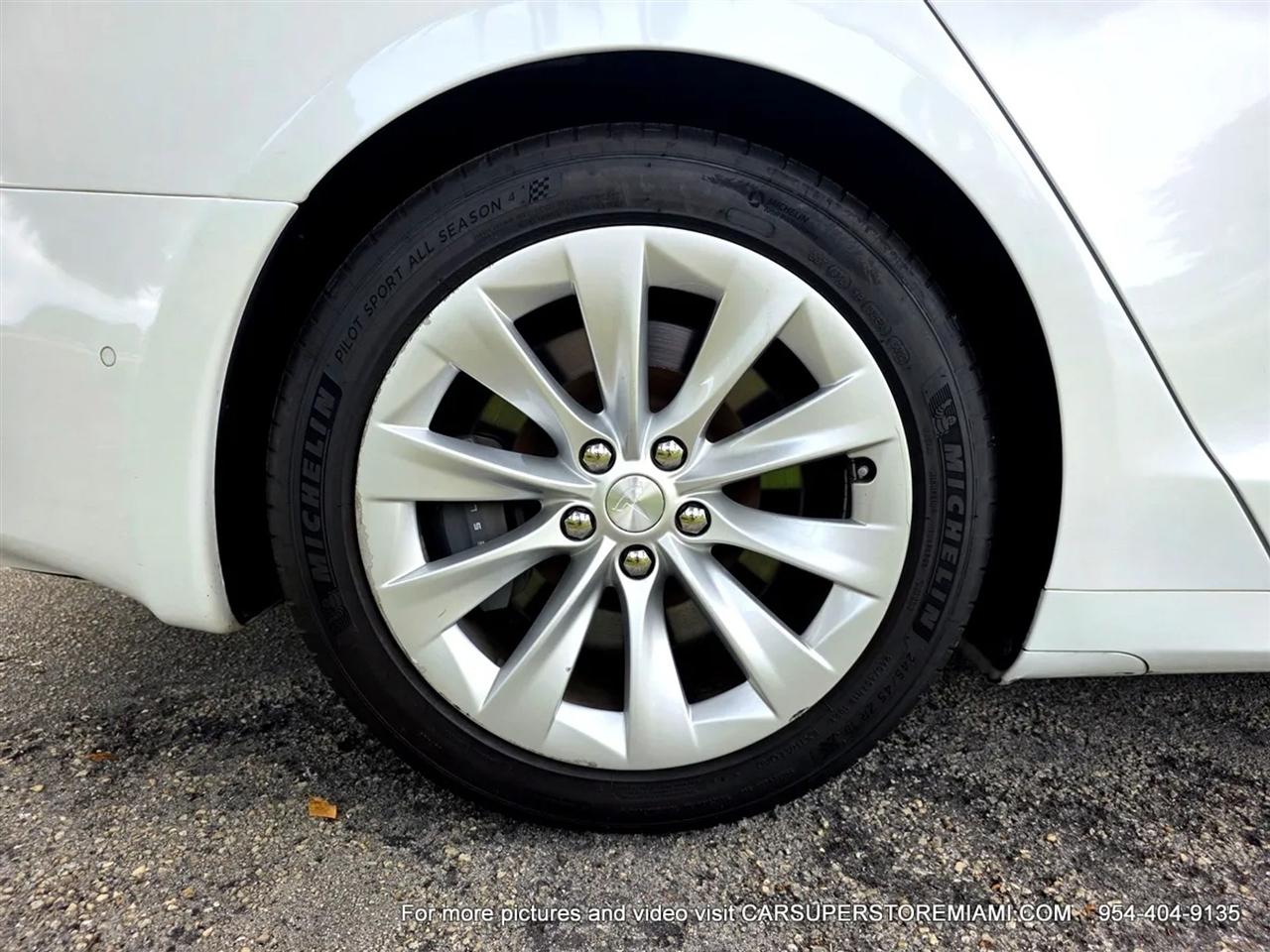 Tesla Model S  2019