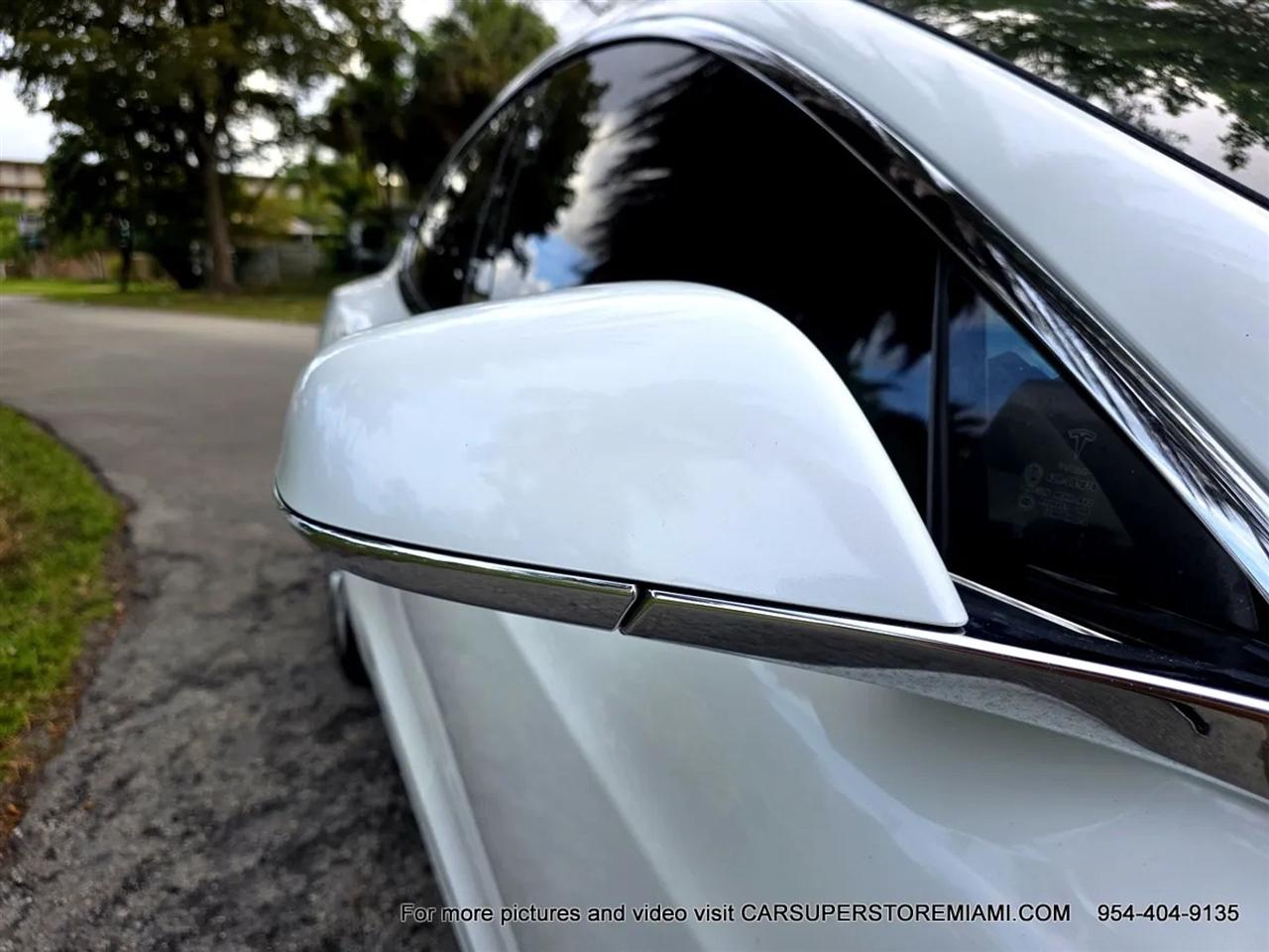 Tesla Model S  2019