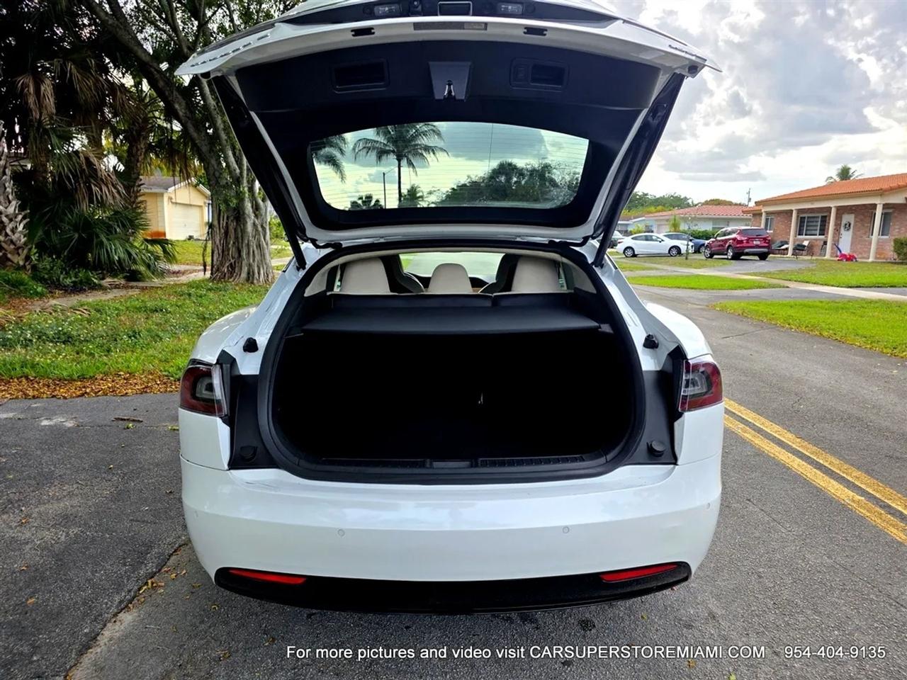 Tesla Model S  2019
