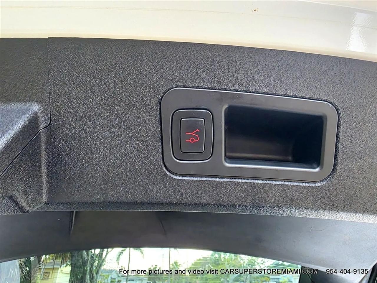 Tesla Model S  2019
