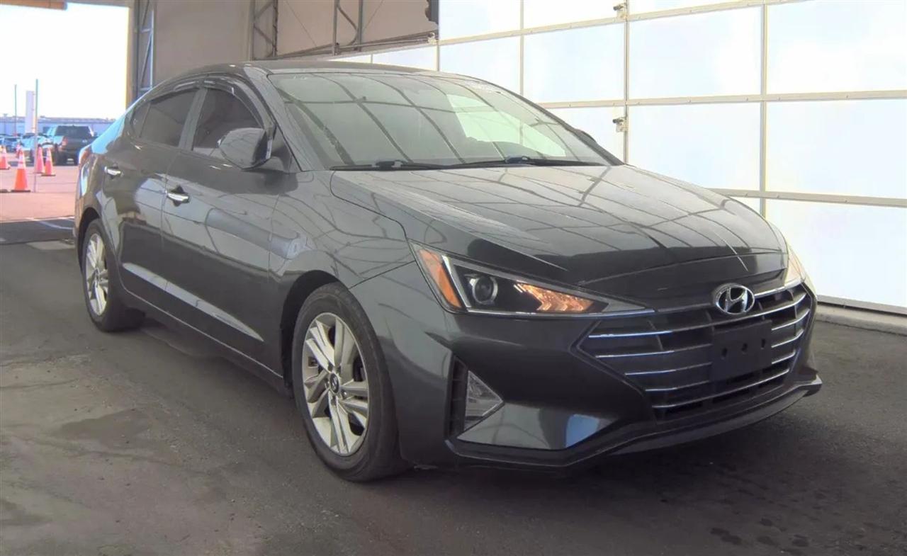 Hyundai Elantra  2020