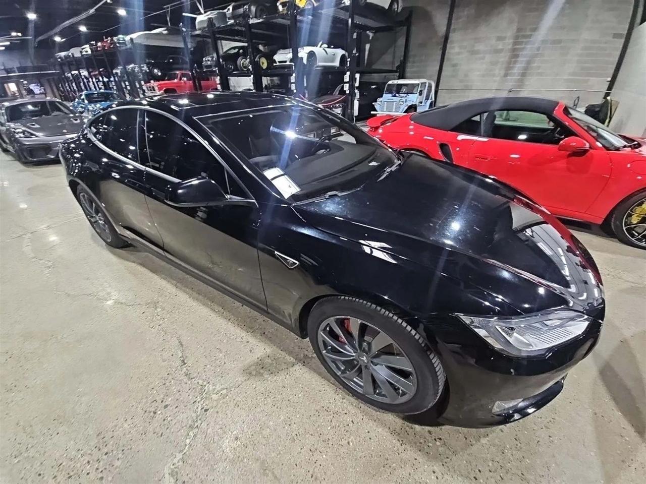 Tesla Model S  2014
