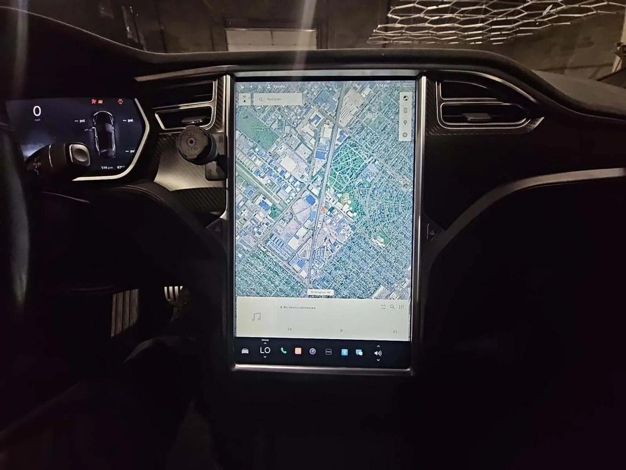 Tesla Model S  2014
