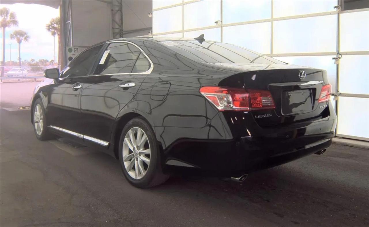 Lexus ES 350  2010