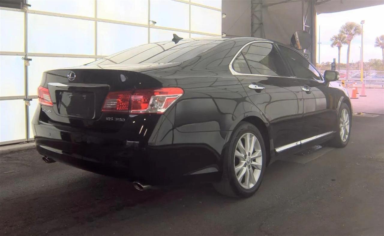 Lexus ES 350  2010