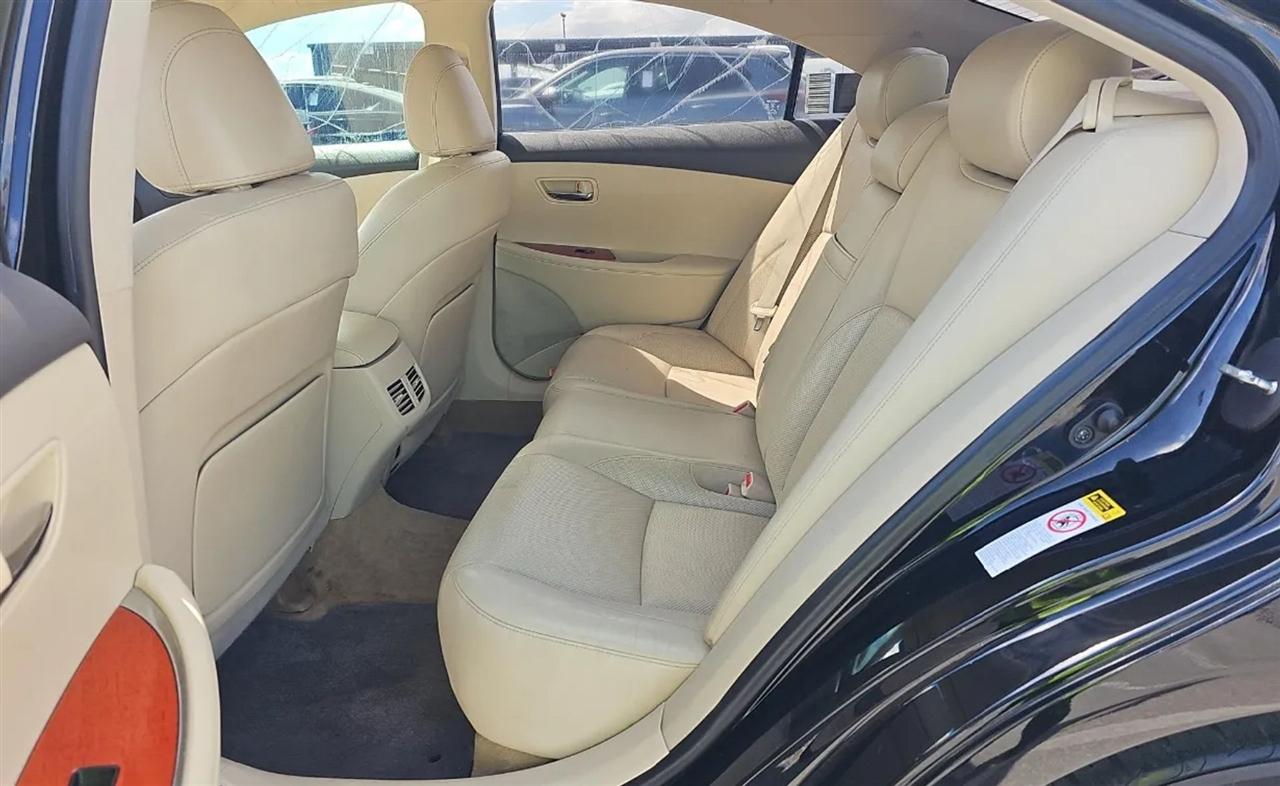 Lexus ES 350  2010