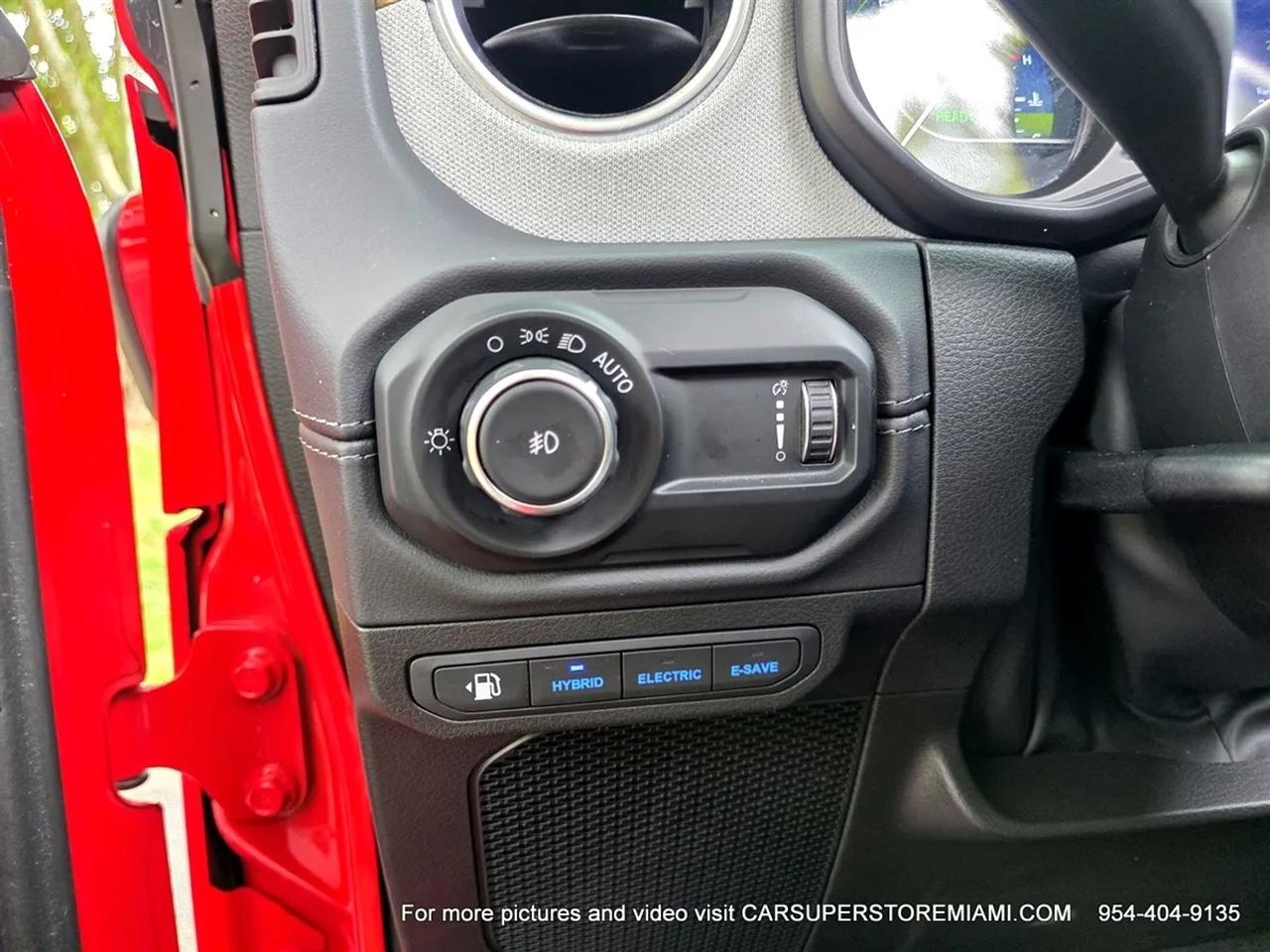 Jeep Wrangler 4xe  2025