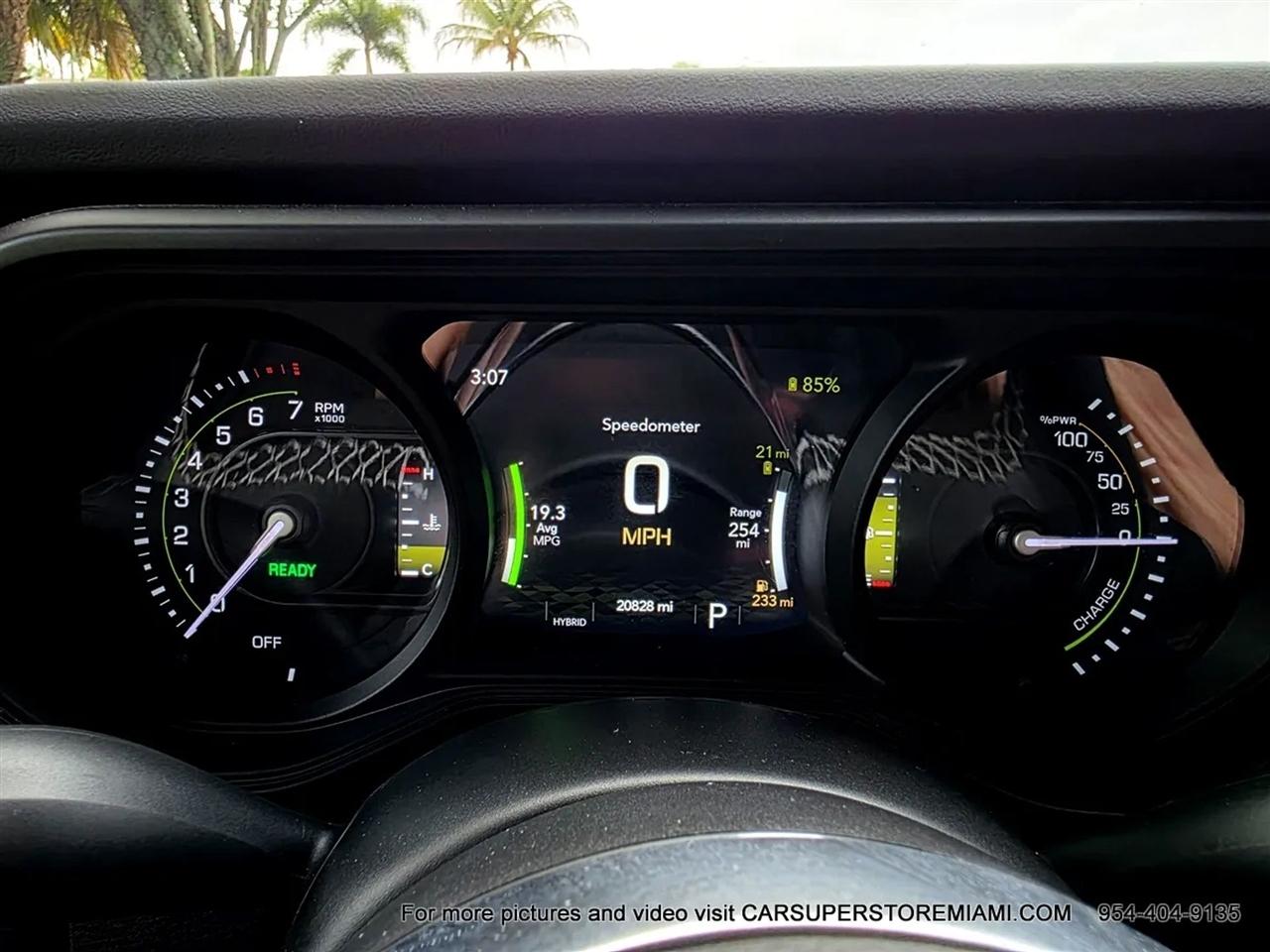 Jeep Wrangler 4xe  2025