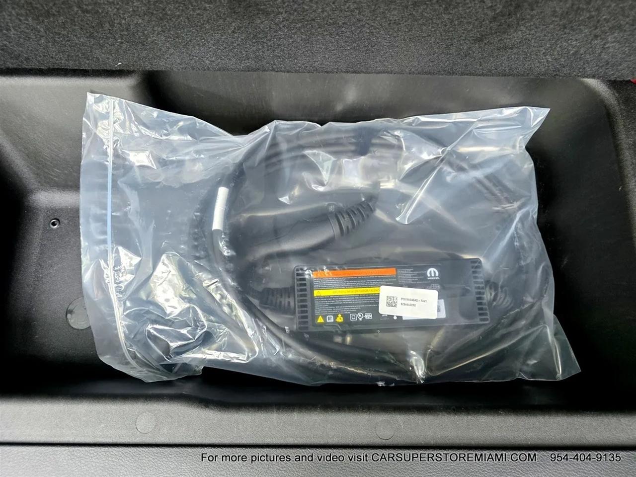 Jeep Wrangler 4xe  2025