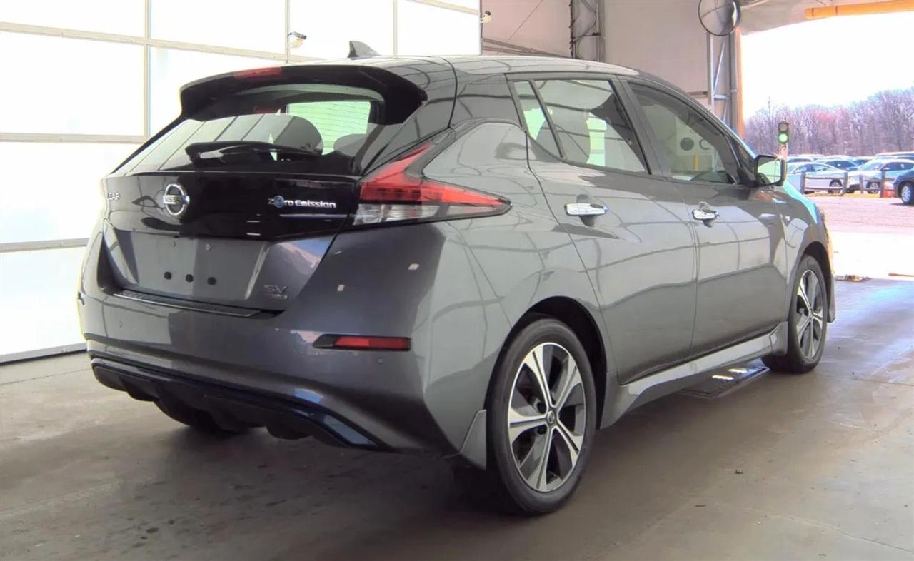 Nissan Leaf  2022