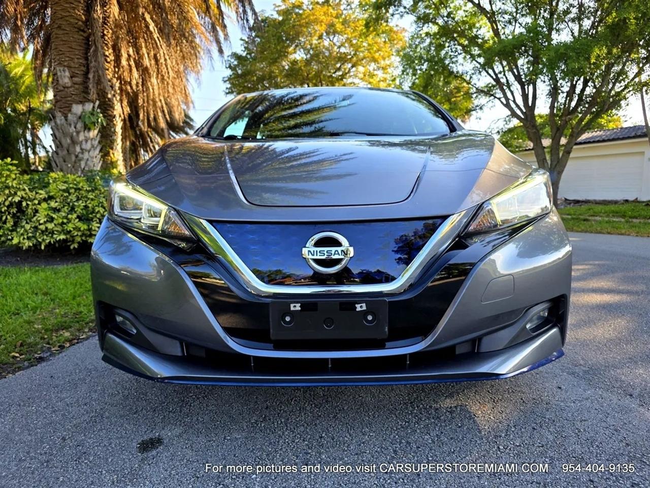 Nissan Leaf  2022